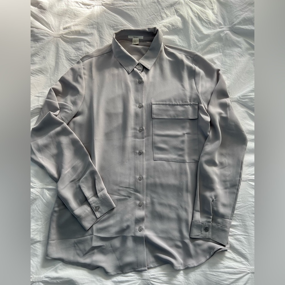 F21 gray blouse | medium